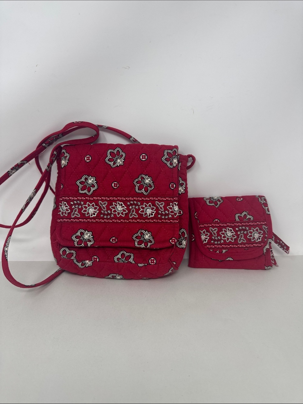 VERA BRADLEY RETIRED RED BANDANA CROSSBODY BAG PURSE & WALLET LOT SHOULDER BOHO